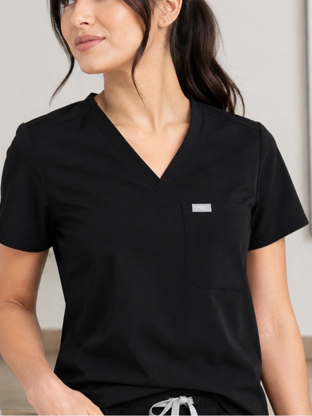 FIGS Black Technical Collection Scrub Top XXS